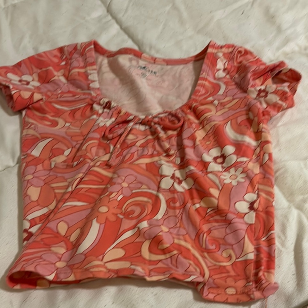 Hollister Floral Pink and Orange Top - size XS